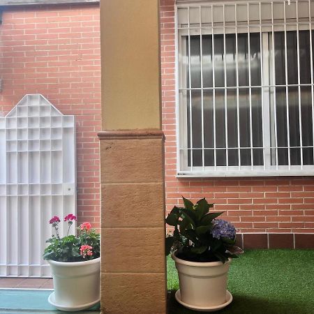 Casa Ideal Familias Y Grupos Con Balcones Exterior Soleada Patios Cerca Alhambra, Sierra Nevada, Rio Genil, Lancha Del Genil, Parque Llano Y Reloj Del Sol Con Barbacoas, Campo De Futbol, Circuito Gimnasia Granada Exterior foto